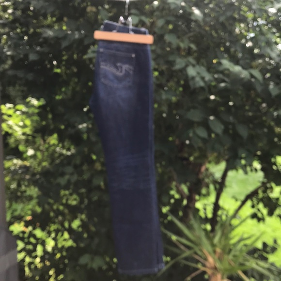 WHBM Noir Slim Ankle Distressed Straight leg Jean - Picture 2 of 12